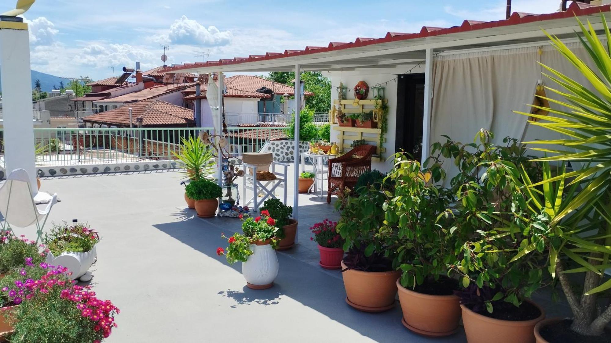 Suzy'S Nest Room Аспровалта Екстериор снимка